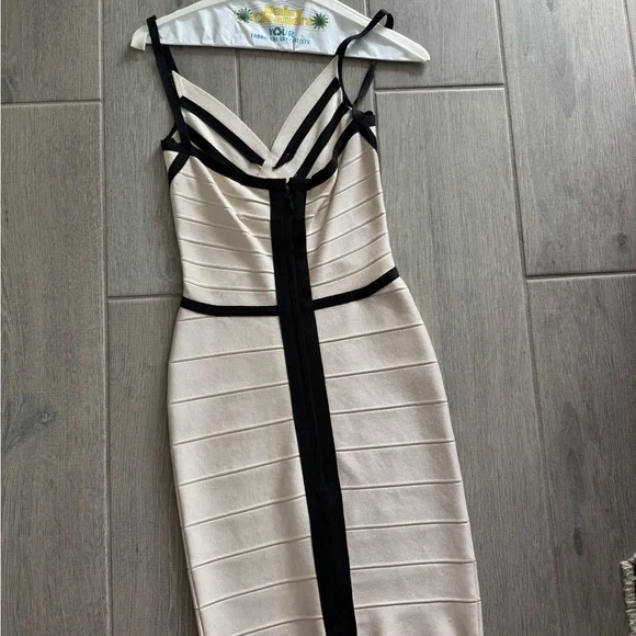 Herve Leger Beige and Black Mini Dress - Picture 9 of 12
